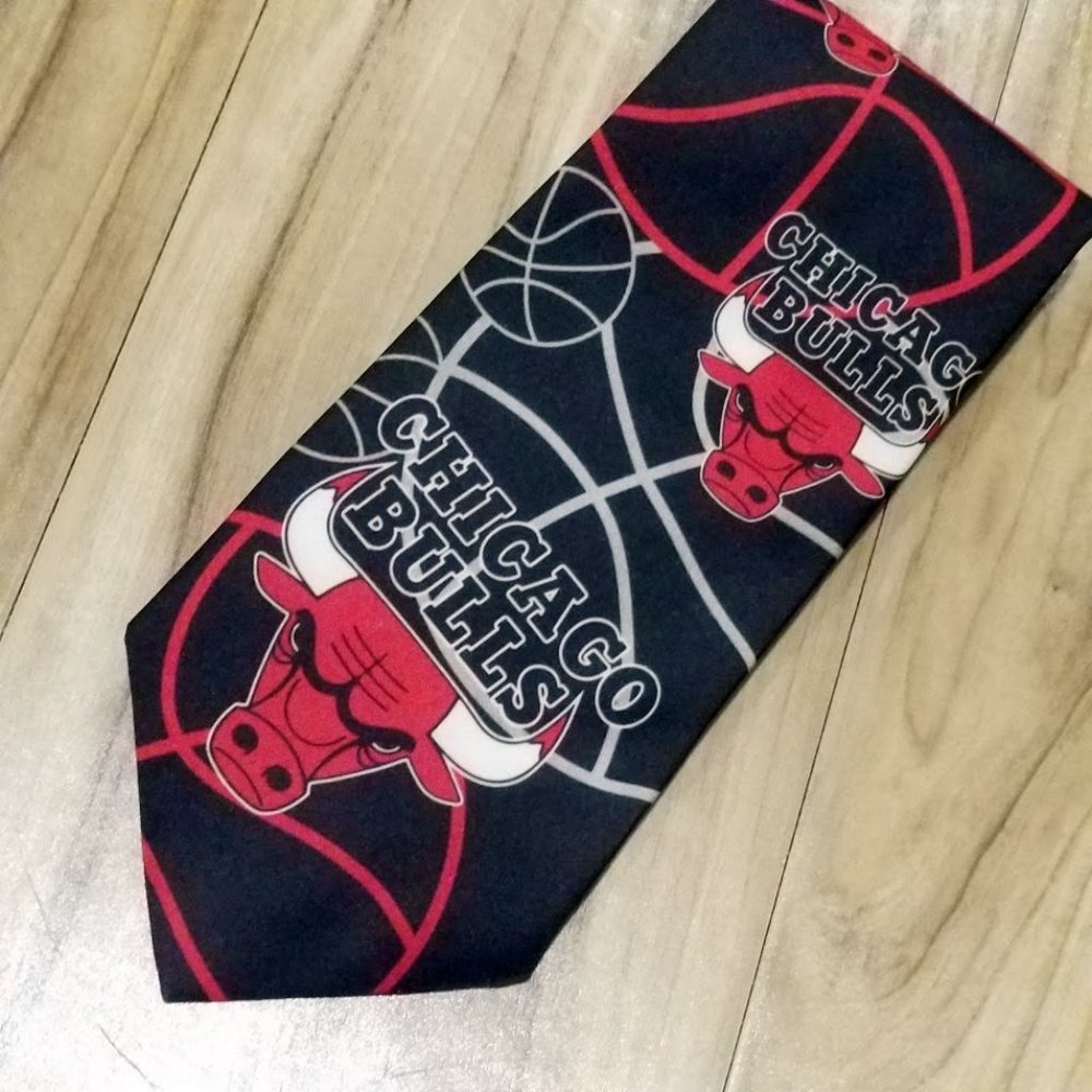 NOS Vtg 90s Chicago Bulls Neck Tie NBA First Three-Peat WallyWear Basketball 55"